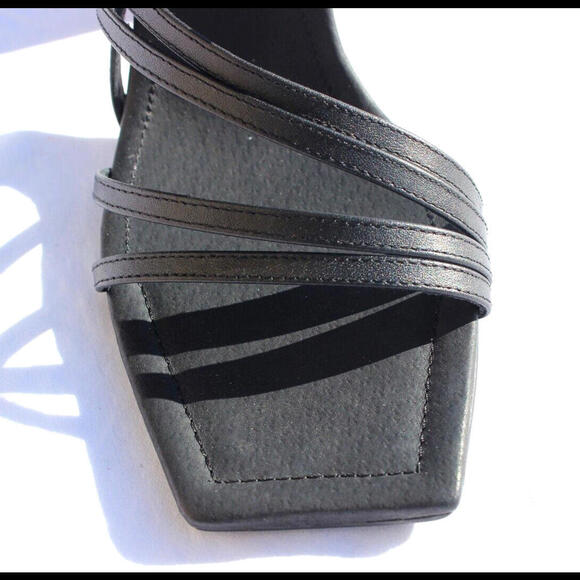 NEW SOL SANA TONIA 4" ROUND BLOCK BI-COLOR HEEL BLACK LEATHER STRAPS CHOICE SIZE - Picture 4 of 7